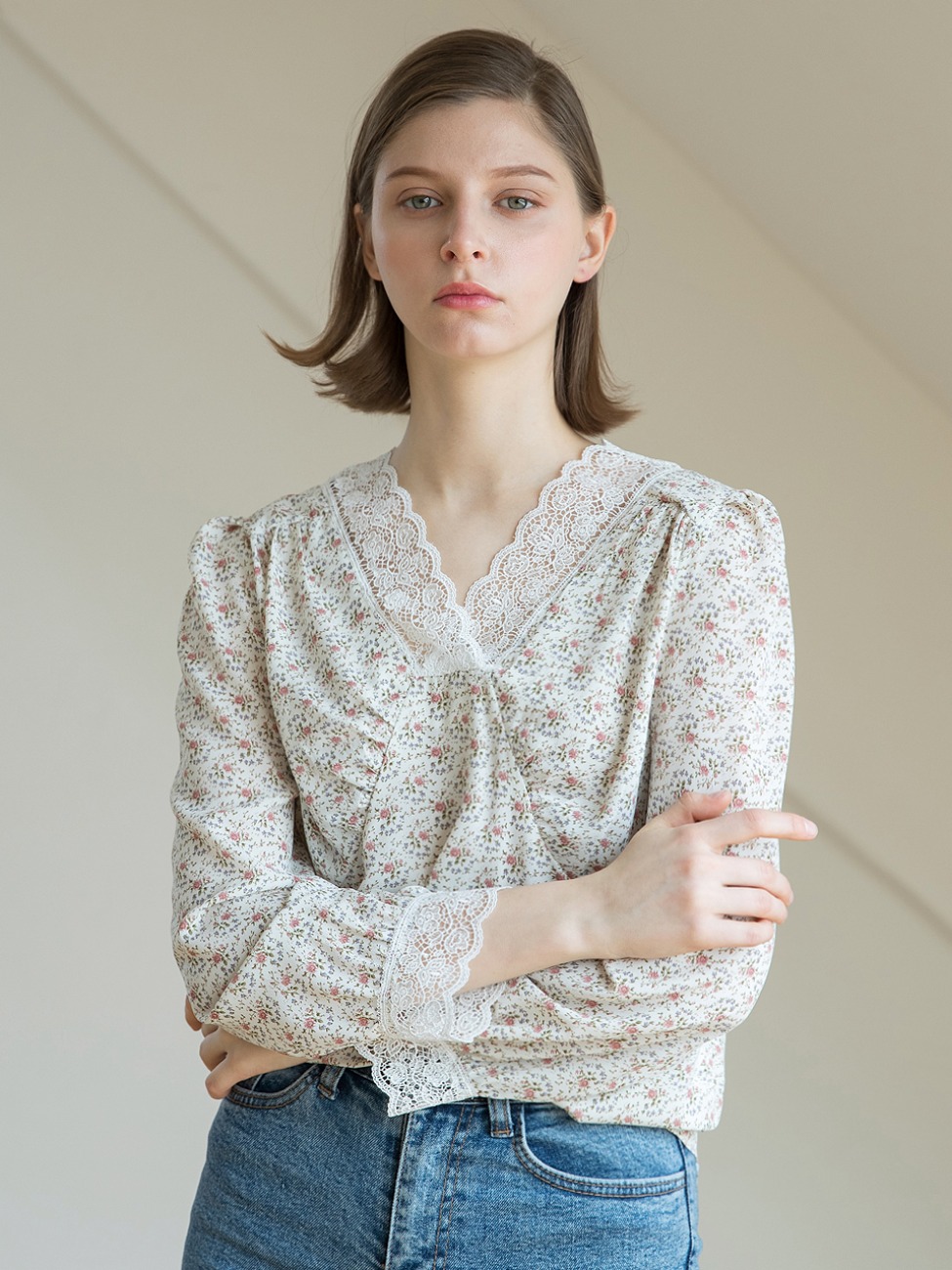 Lace Flower Blouse Ivory
